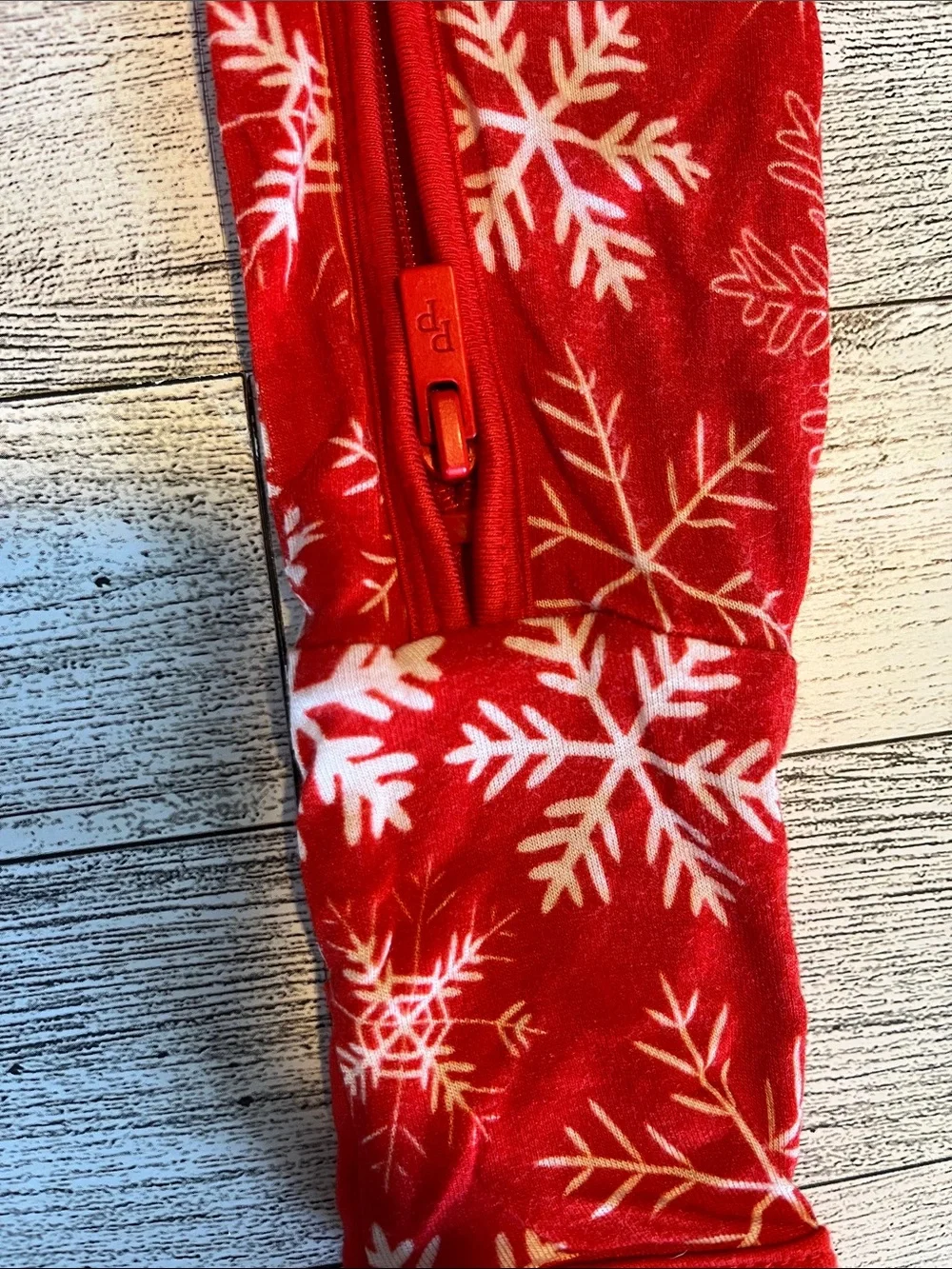 Posh Peanut Red Snowflake Bamboo Footie One-Piece Size 3-6 Months